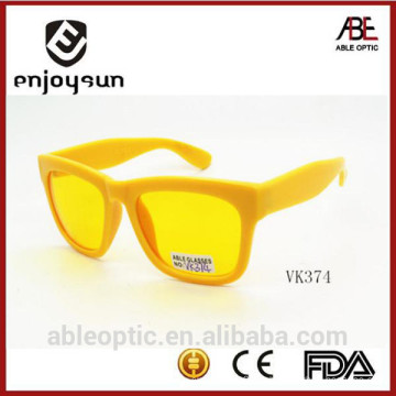 2015 классическая мода холодный ребенок дети поляризованные солнцезащитные очки цветные очки очки оптовый Китай